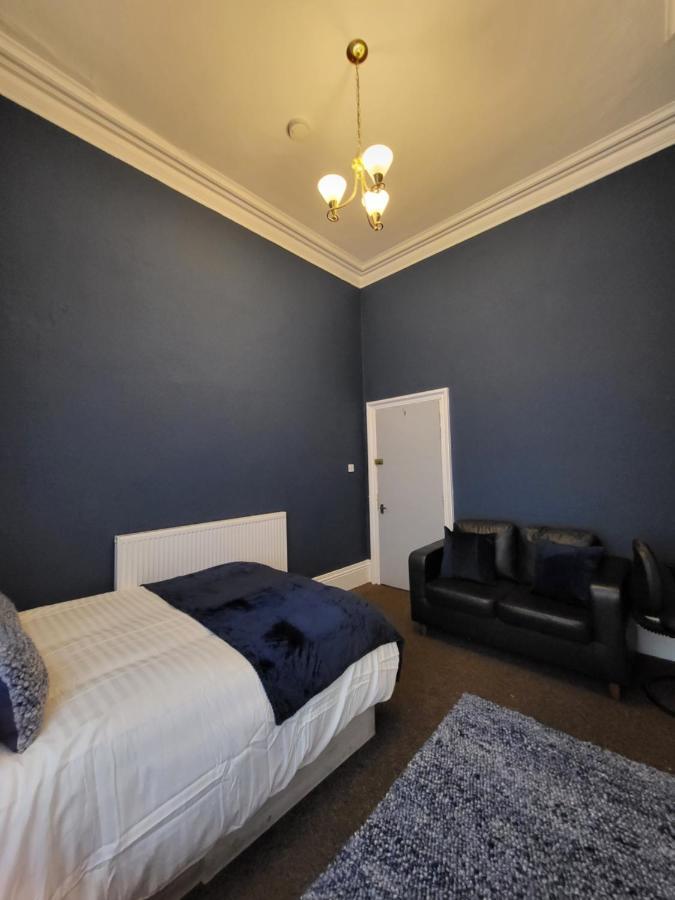 Digbeth City Centre Apartment Sleeps 12 Opposite Coach Station Birmingham Kültér fotó